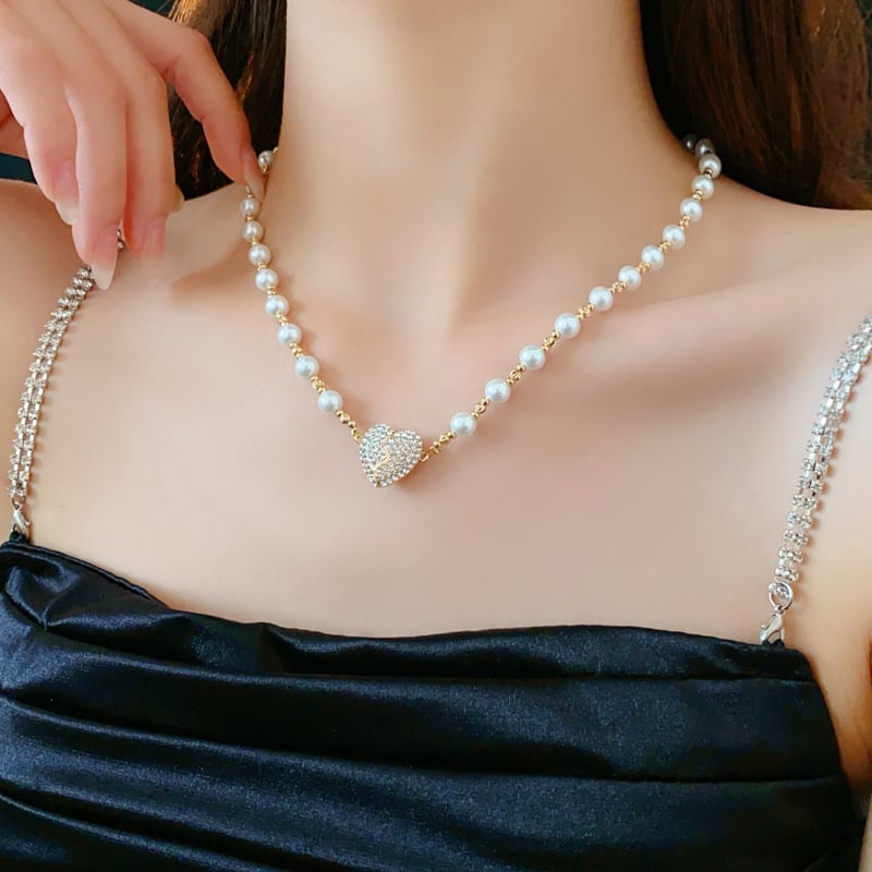 ๐The Perfect Gift For Love And Elegance - Magnetic Heart Pearl Necklace ๐