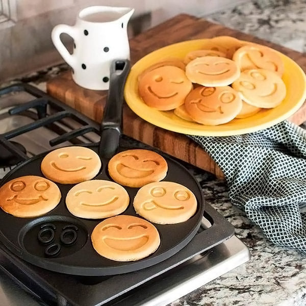 HappiPan — Perfectly Shaped Smiley Pancakes for a Happy Start to the Day