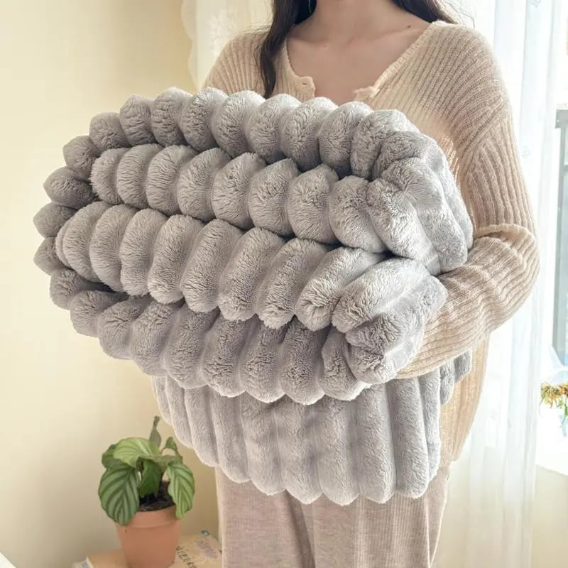 ❄️❄️Winter Hot Sale🔥Thickened Faux Rabbit Fleece Blanket for Winter
