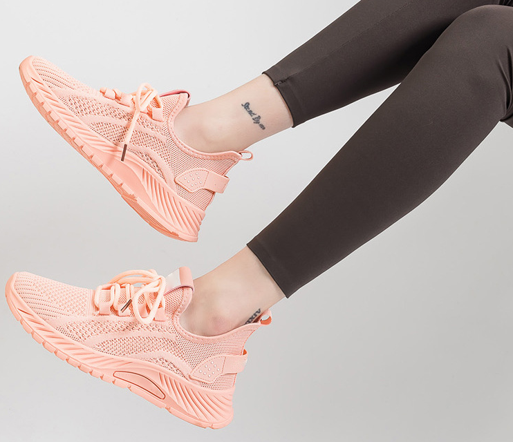 2025 New Thin Breathable Sports Tennis Shoes