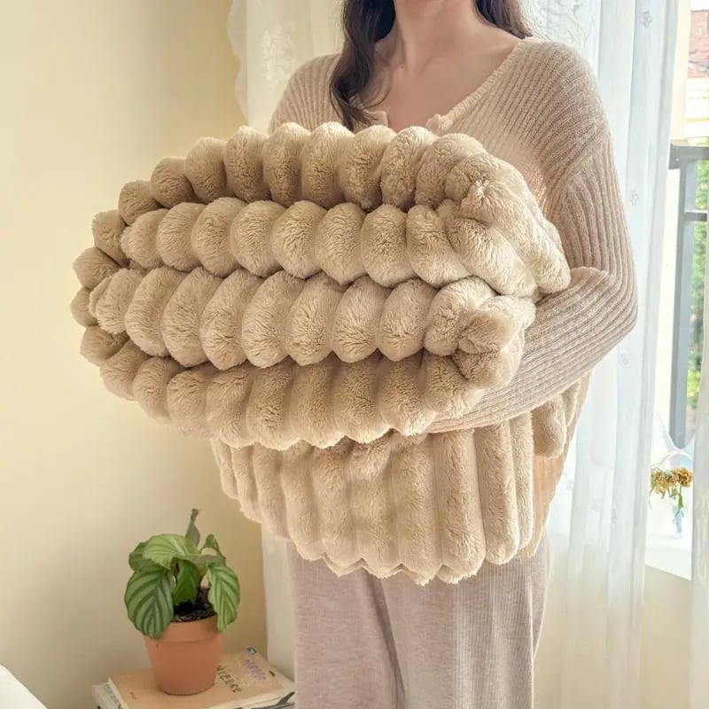 ❄️❄️Winter Hot Sale🔥Thickened Faux Rabbit Fleece Blanket for Winter