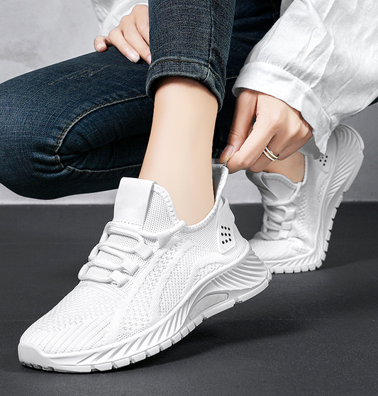 2025 New Thin Breathable Sports Tennis Shoes